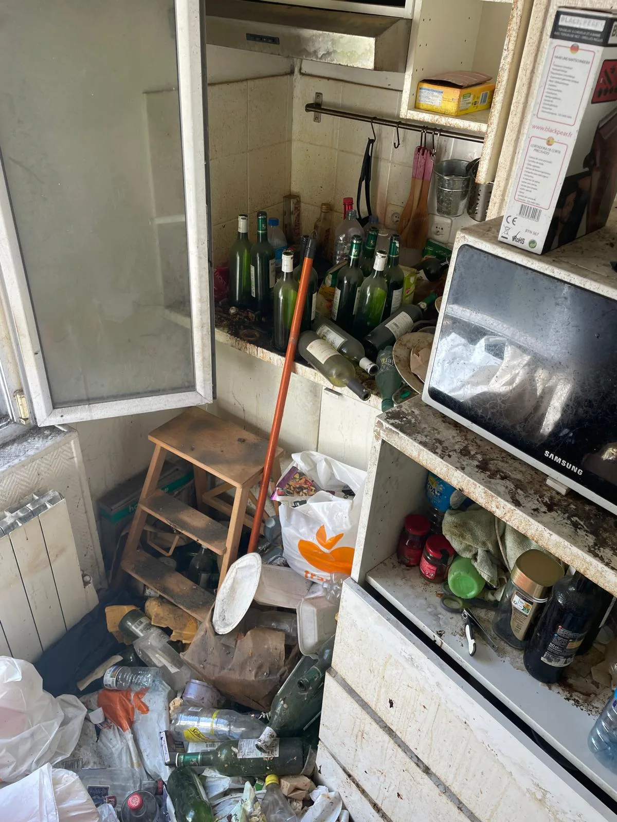 Peut-on programmer le nettoyage avant que toutes les démarches administratives soient bouclées ? Focus sur Issy-les-Moulineaux et les villes environnantes avec SOS DC